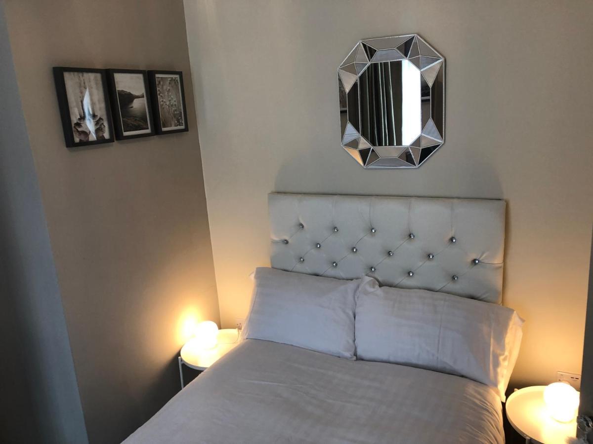 3 Double Bed Brittania Styled Central Home Near Lfc Sleeps 6 With Free Business Super Fast Fibre Broadband Ливерпуль Экстерьер фото