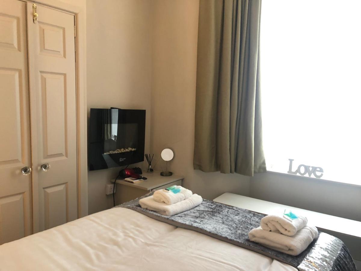 3 Double Bed Brittania Styled Central Home Near Lfc Sleeps 6 With Free Business Super Fast Fibre Broadband Ливерпуль Экстерьер фото
